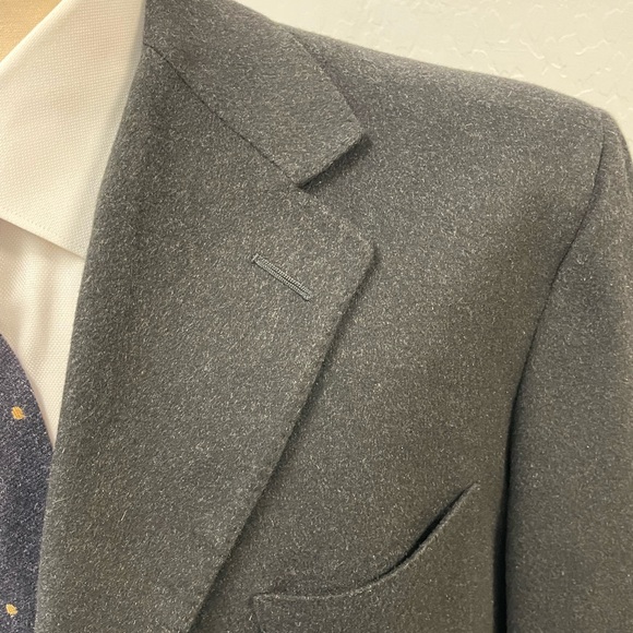 BARNEYS NEW YORK Substantial Weight Pure Cashmere Stanbury Overcoat Size 44 L - Picture 2 of 10